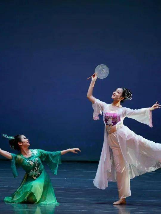 百名舞蹈达人亮相国舞剧场！这场演出不仅美